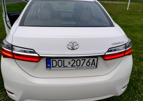 Toyota Corolla cena 67000 przebieg: 75000, rok produkcji 2018 z Mońki małe 37